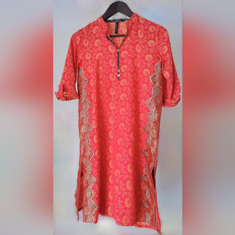 Small Generation Kurta top with adjustable sleeves